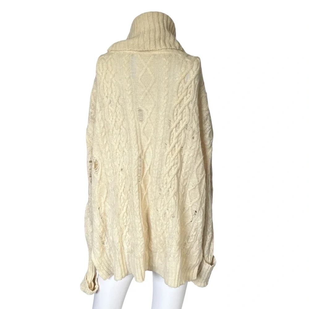 Free People Cream Cable Knit Turtleneck Sweater Distressed Oversized Size Small